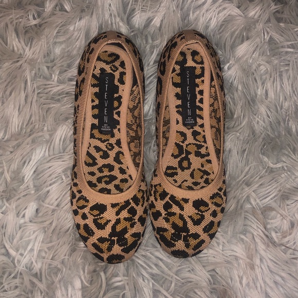 Steve by Steve Madden leopard flats - Picture 1 of 6